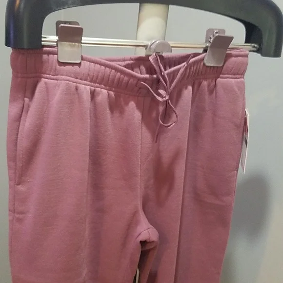 Capri Jogger - Picture 2 of 8